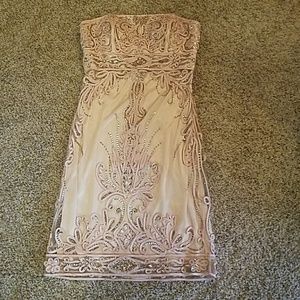 BEAUTIFUL and ornate light staplesspink dress